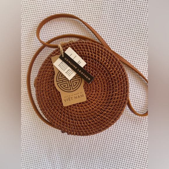 NWT Rattan Round Purse - Picture 7 of 8